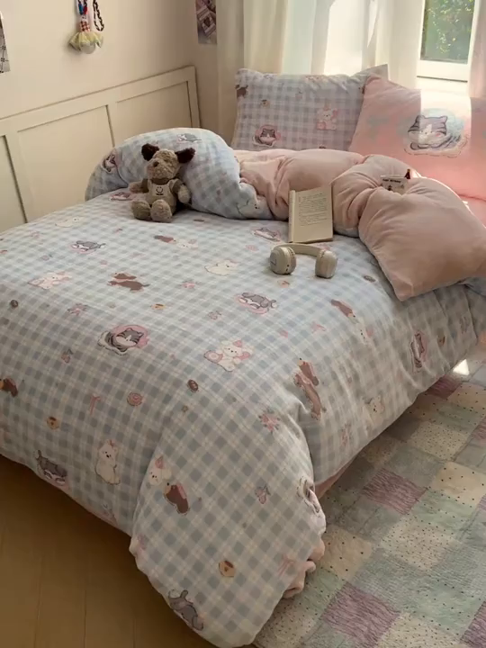 91家纺网 家纺一手货源 找家纺 桃喜 2025新款A类200g牛奶绒（含导电丝）印花床单款四件套 起司猫猫