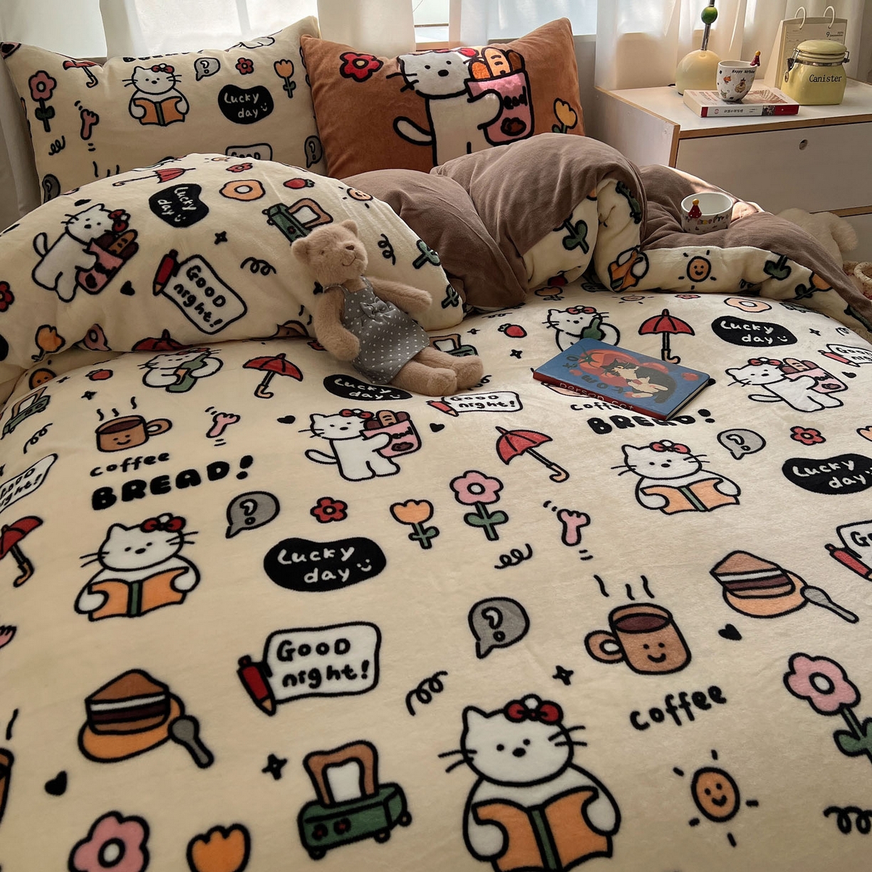 91家纺网 家纺一手货源 找家纺 桃喜 2025新款A类200g牛奶绒（含导电丝）印花床单款四件套 小猫笔记