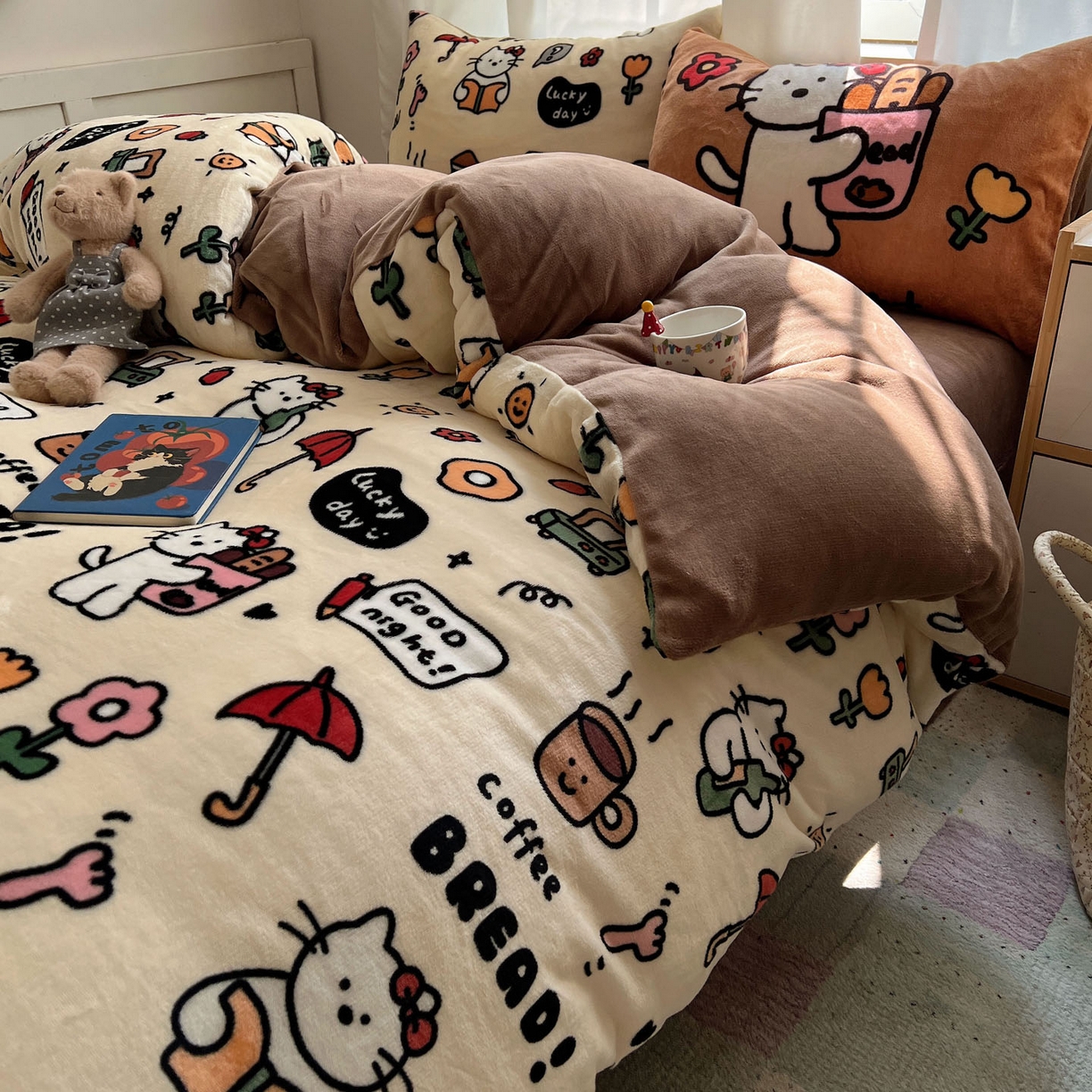 91家纺网 家纺一手货源 找家纺 桃喜 2025新款A类200g牛奶绒（含导电丝）印花床单款四件套 小猫笔记