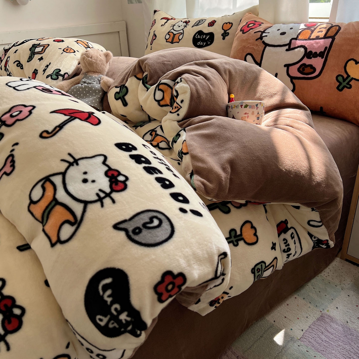 91家纺网 家纺一手货源 找家纺 桃喜 2025新款A类200g牛奶绒（含导电丝）印花床单款四件套 小猫笔记