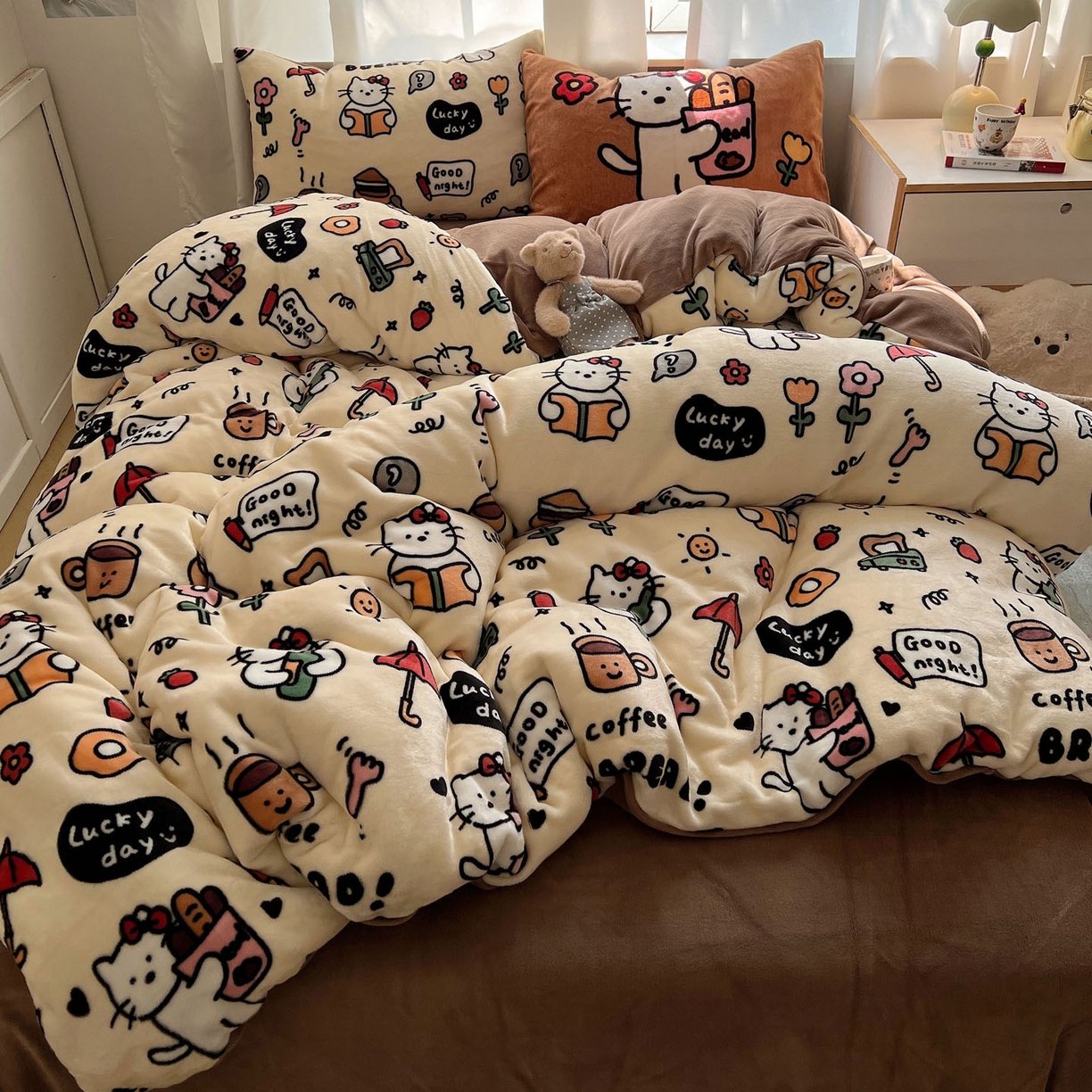 91家纺网 家纺一手货源 找家纺 桃喜 2025新款A类200g牛奶绒（含导电丝）印花床单款四件套 小猫笔记