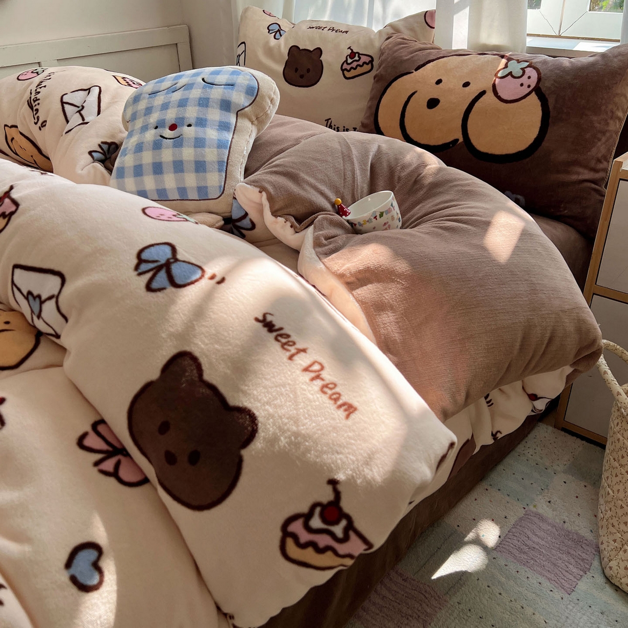 桃喜 2025新款A类200g牛奶绒（含导电丝）印花床单款四件套 信封小熊