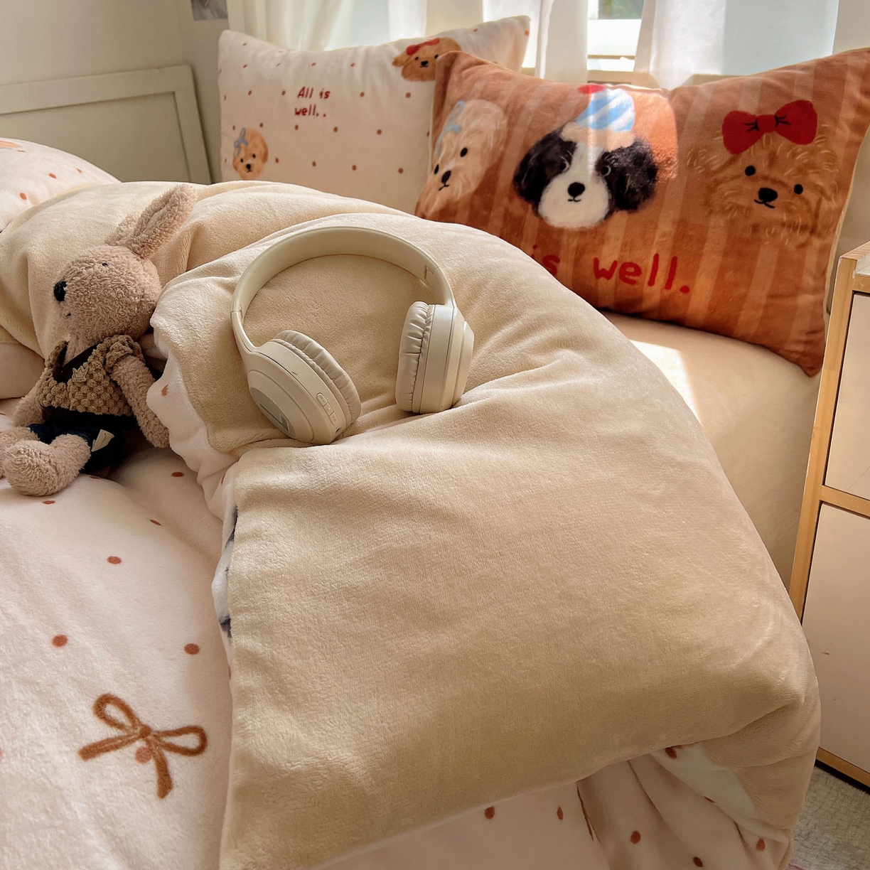 91家纺网 家纺一手货源 找家纺 桃喜 2025新款A类200g牛奶绒（含导电丝）印花床单款四件套 幸运狗狗