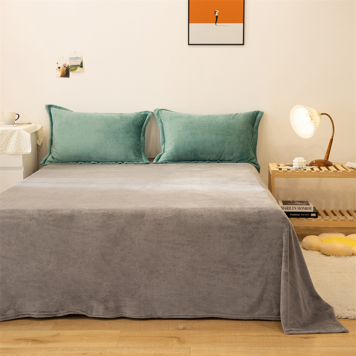 91家纺网 家纺一手货源 找家纺 兰紫橙家纺 2025新款双面绒纯色双拼牛奶绒四件套 竹青+浅灰