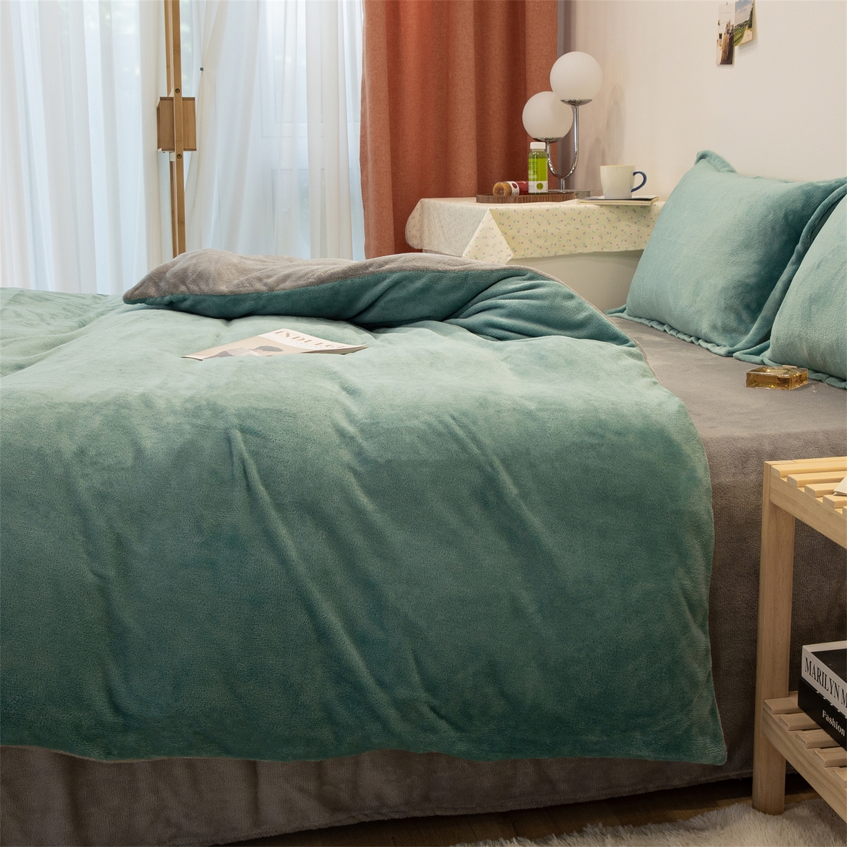 91家纺网 家纺一手货源 找家纺 兰紫橙家纺 2025新款双面绒纯色双拼牛奶绒四件套 竹青+浅灰