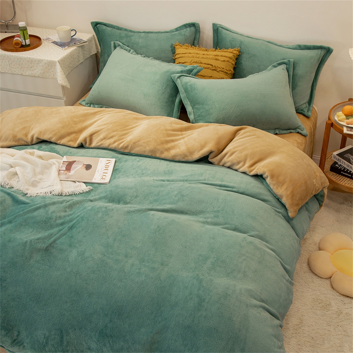 91家纺网 家纺一手货源 找家纺 兰紫橙家纺 2025新款双面绒纯色双拼牛奶绒四件套 竹青+驼色