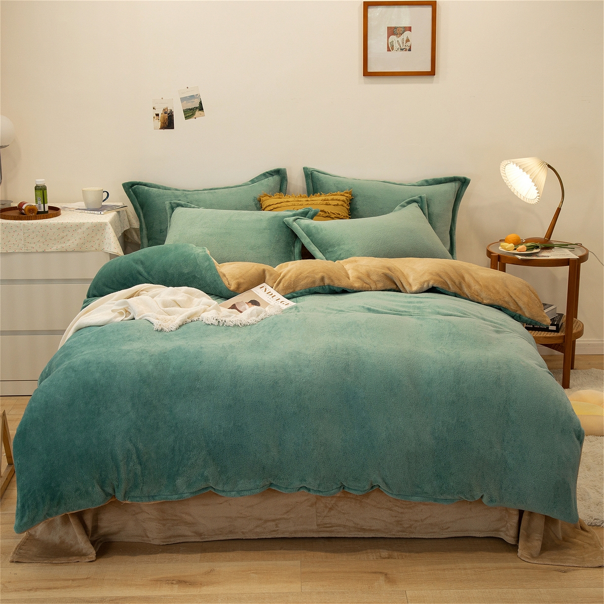 91家纺网 家纺一手货源 找家纺 兰紫橙家纺 2025新款双面绒纯色双拼牛奶绒四件套 竹青+驼色