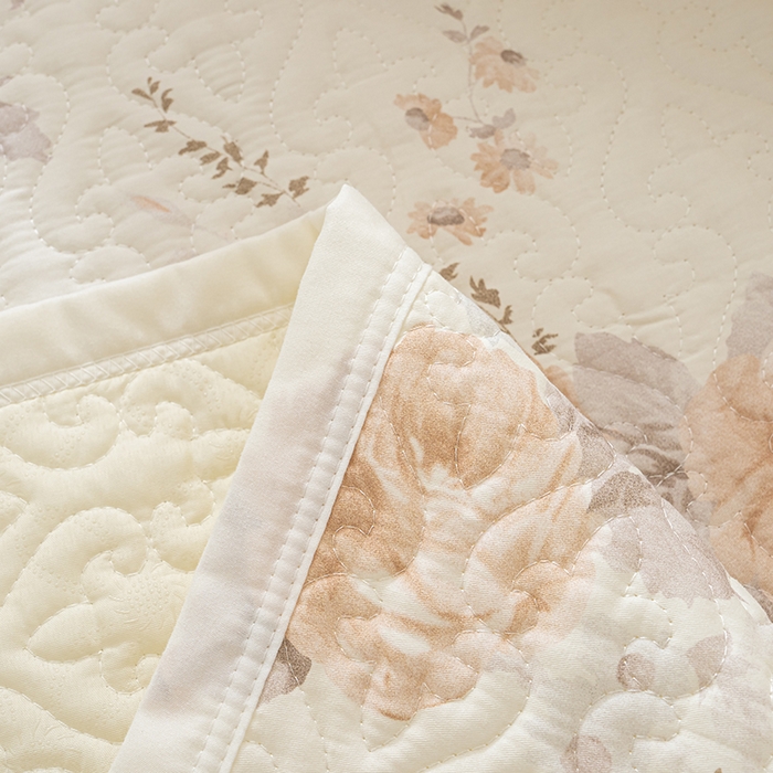 91家纺网 家纺一手货源 找家纺 冬然家纺 2025新款纯棉数码印花榻榻米床盖系列 淡雅清香