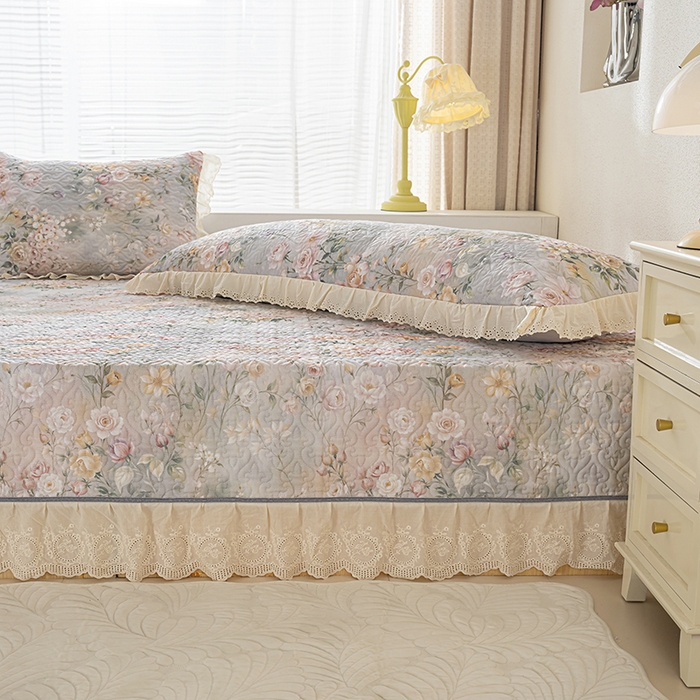 91家纺网 家纺一手货源 找家纺 冬然家纺 2025新款纯棉数码印花榻榻米床盖系列 花海之恋