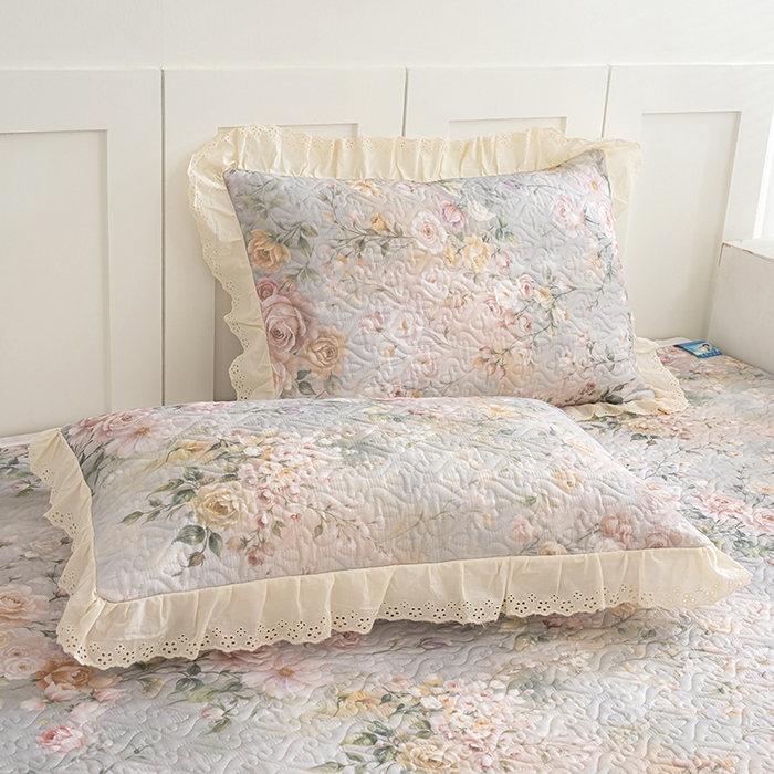 91家纺网 家纺一手货源 找家纺 冬然家纺 2025新款纯棉数码印花榻榻米床盖系列 花海之恋