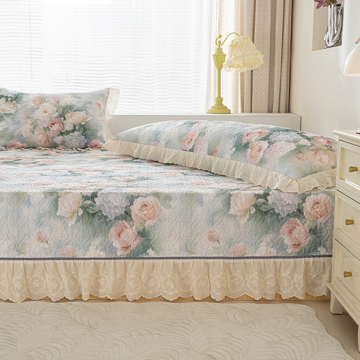 91家纺网 家纺一手货源 找家纺 冬然家纺 2025新款纯棉数码印花榻榻米床盖系列 梦幻花镜