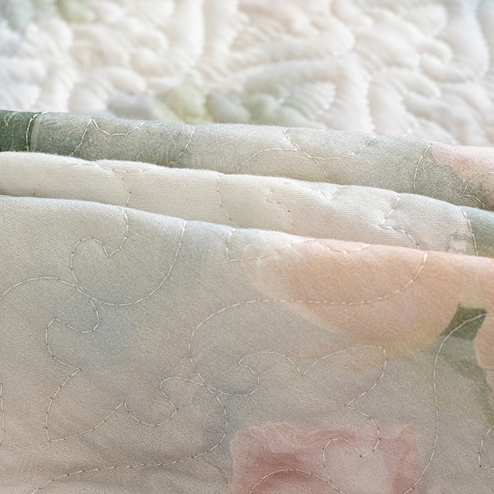 91家纺网 家纺一手货源 找家纺 冬然家纺 2025新款纯棉数码印花榻榻米床盖系列 梦幻花镜