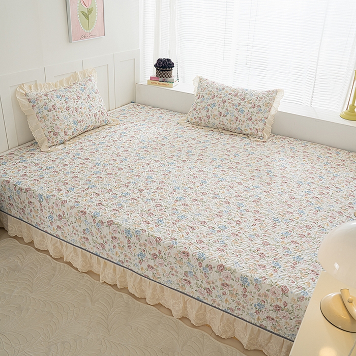 91家纺网 家纺一手货源 找家纺 冬然家纺 2025新款纯棉数码印花榻榻米床盖系列 田园花梦