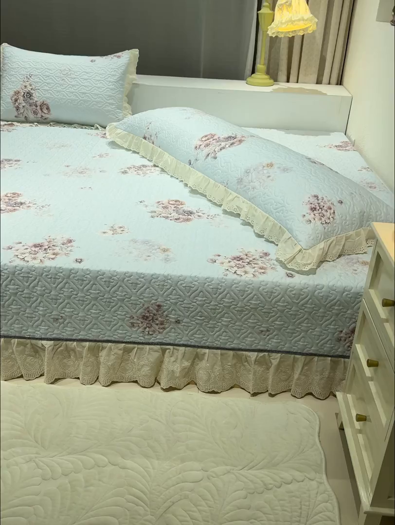 91家纺网 家纺一手货源 找家纺 冬然家纺 2025新款纯棉数码印花榻榻米床盖系列 玉兰花