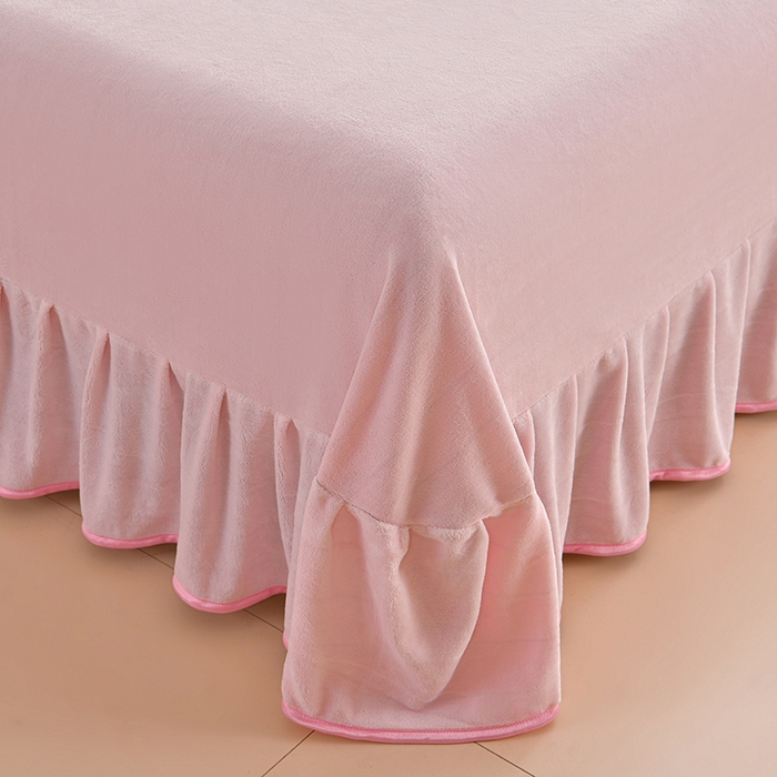 91家纺网 家纺一手货源 找家纺 德比尔斯 2025新款牛奶绒床裙四件套8-9斤法莱绒直播爆款日产2万套 蝶恋花