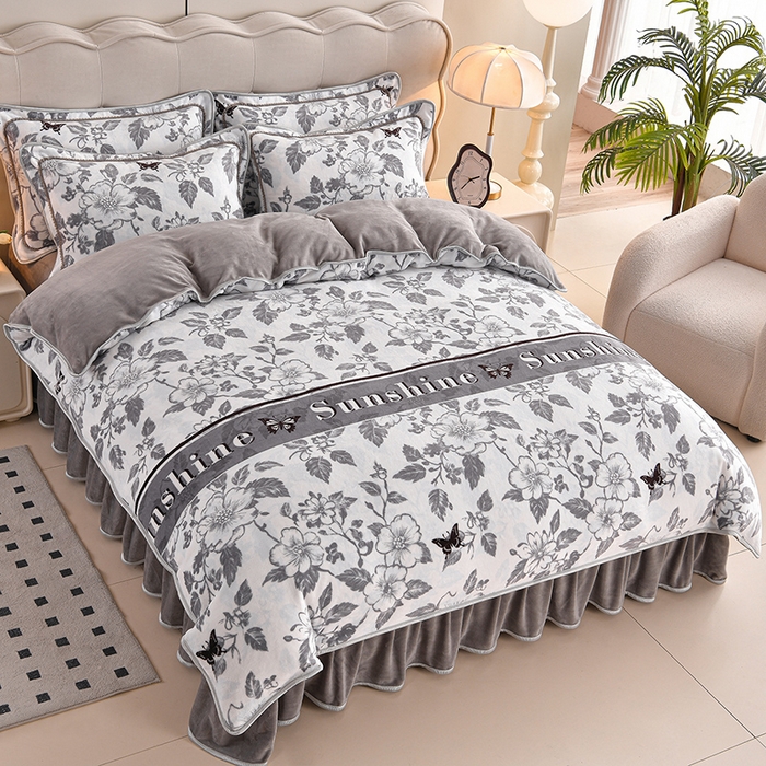 德比尔斯 2025新款牛奶绒床裙四件套8-9斤法莱绒直播爆款日产2万套 蝶语灰