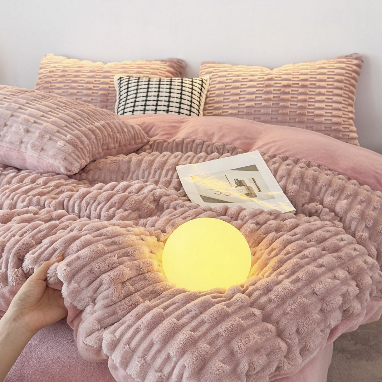 91家纺网 家纺一手货源 找家纺 潮邦创意家居 2025冬季竹纹绒牛奶绒四件套-暖绒竹韵系列 暖绒竹韵-清新粉