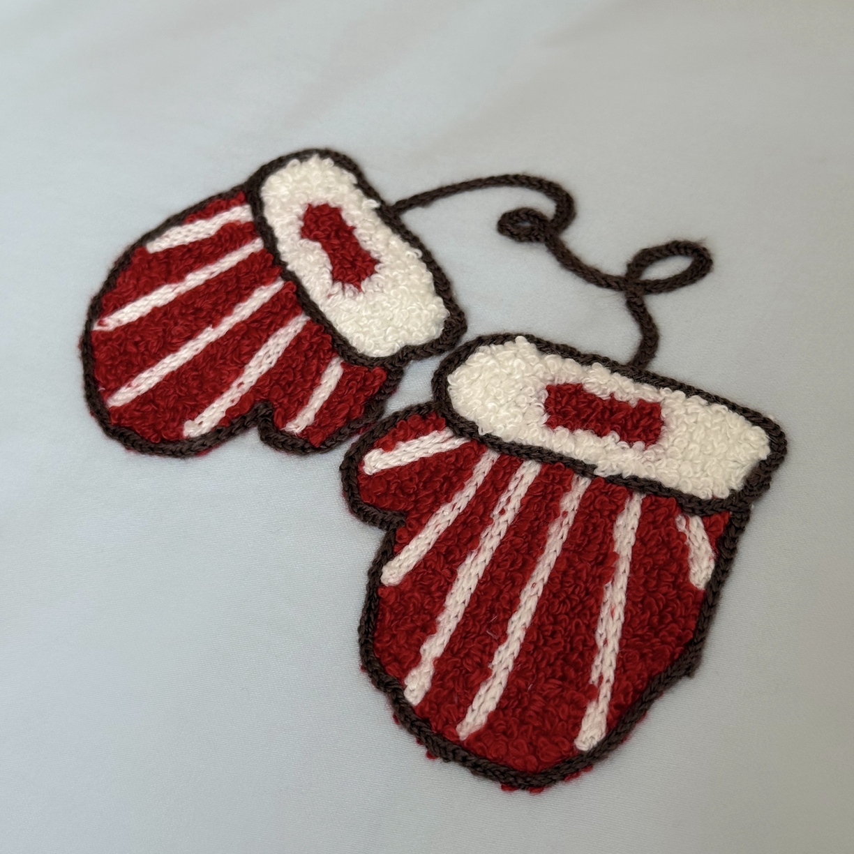 91家纺网 家纺一手货源 找家纺 （总）鹿班家居 2025新款100S全棉纯棉磨毛毛巾绣四件套-甜豆小猫