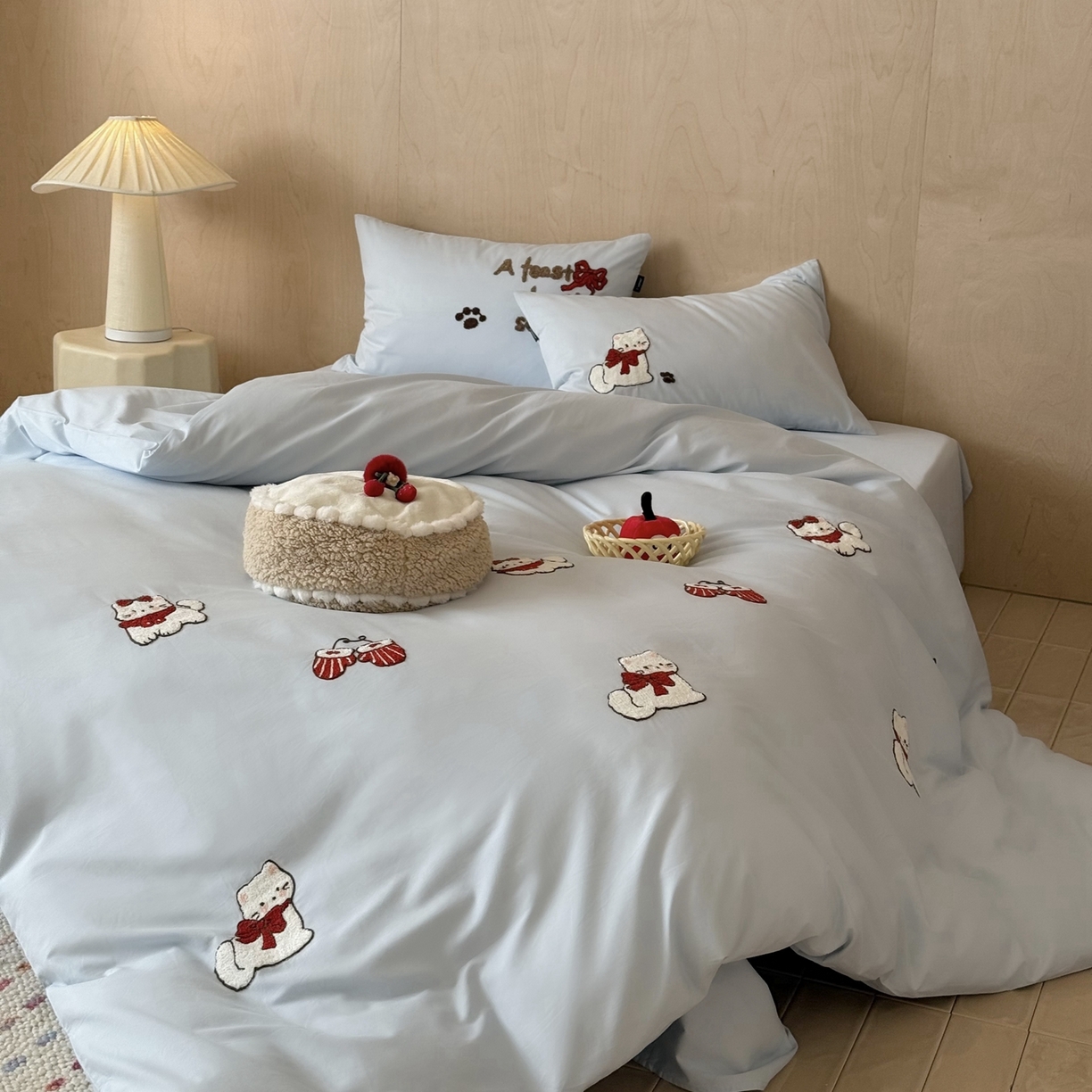 91家纺网 家纺一手货源 找家纺 （总）鹿班家居 2025新款100S全棉纯棉磨毛毛巾绣四件套-甜豆小猫