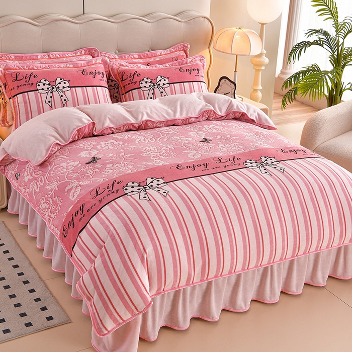 德比尔斯 2025新款牛奶绒床裙四件套8-9斤法莱绒直播爆款日产2万套 粉色蝴蝶结