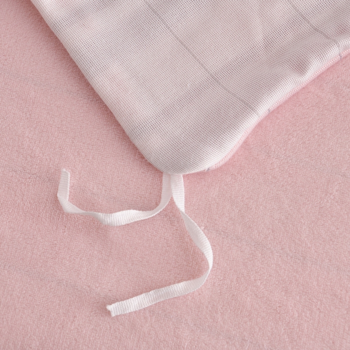 91家纺网 家纺一手货源 找家纺 德比尔斯 2025新款牛奶绒床裙四件套8-9斤法莱绒直播爆款日产2万套 粉色蝴蝶结