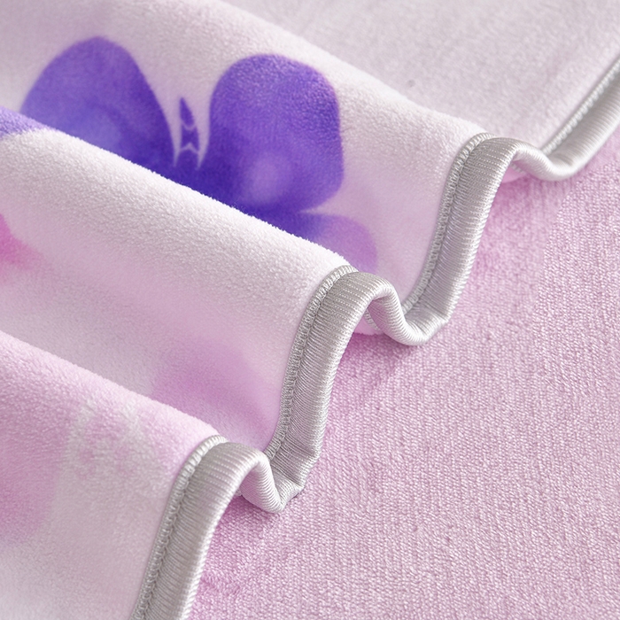 91家纺网 家纺一手货源 找家纺 德比尔斯 2025新款牛奶绒床裙四件套8-9斤法莱绒直播爆款日产2万套 紫蝴蝶