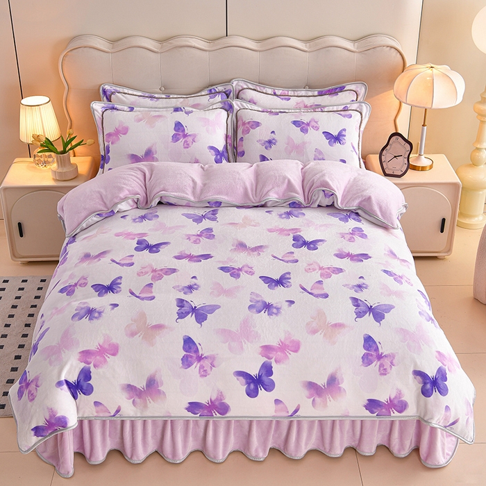 91家纺网 家纺一手货源 找家纺 德比尔斯 2025新款牛奶绒床裙四件套8-9斤法莱绒直播爆款日产2万套 紫蝴蝶