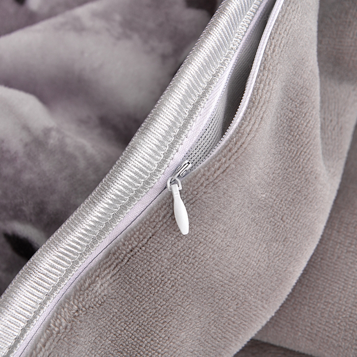 91家纺网 家纺一手货源 找家纺 德比尔斯 2025新款牛奶绒床裙四件套8-9斤法莱绒直播爆款日产2万套 花语