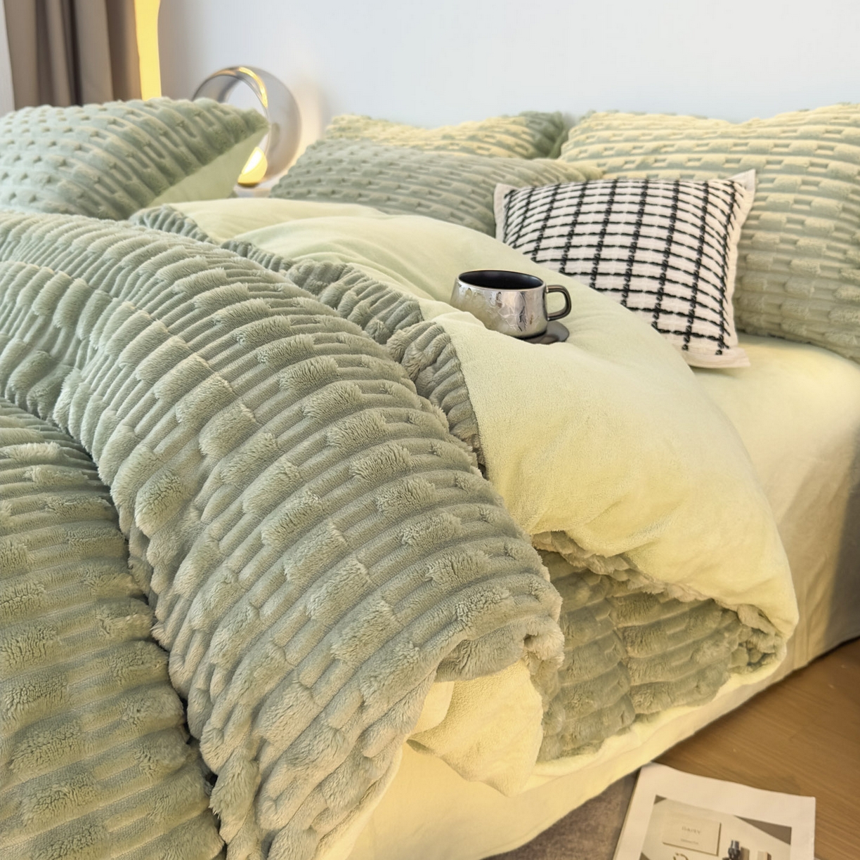 91家纺网 家纺一手货源 找家纺 潮邦创意家居 2025冬季竹纹绒牛奶绒四件套-暖绒竹韵系列 暖绒竹韵-艾绿