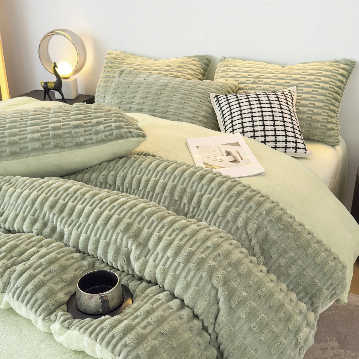 91家纺网 家纺一手货源 找家纺 潮邦创意家居 2025冬季竹纹绒牛奶绒四件套-暖绒竹韵系列 暖绒竹韵-艾绿