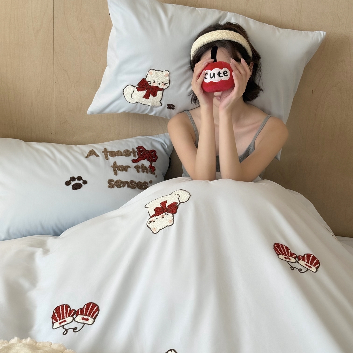 91家纺网 家纺一手货源 找家纺 鹿班家居 2025新款100S全棉纯棉磨毛毛巾绣四件套-甜豆小猫 甜豆小猫-蓝色