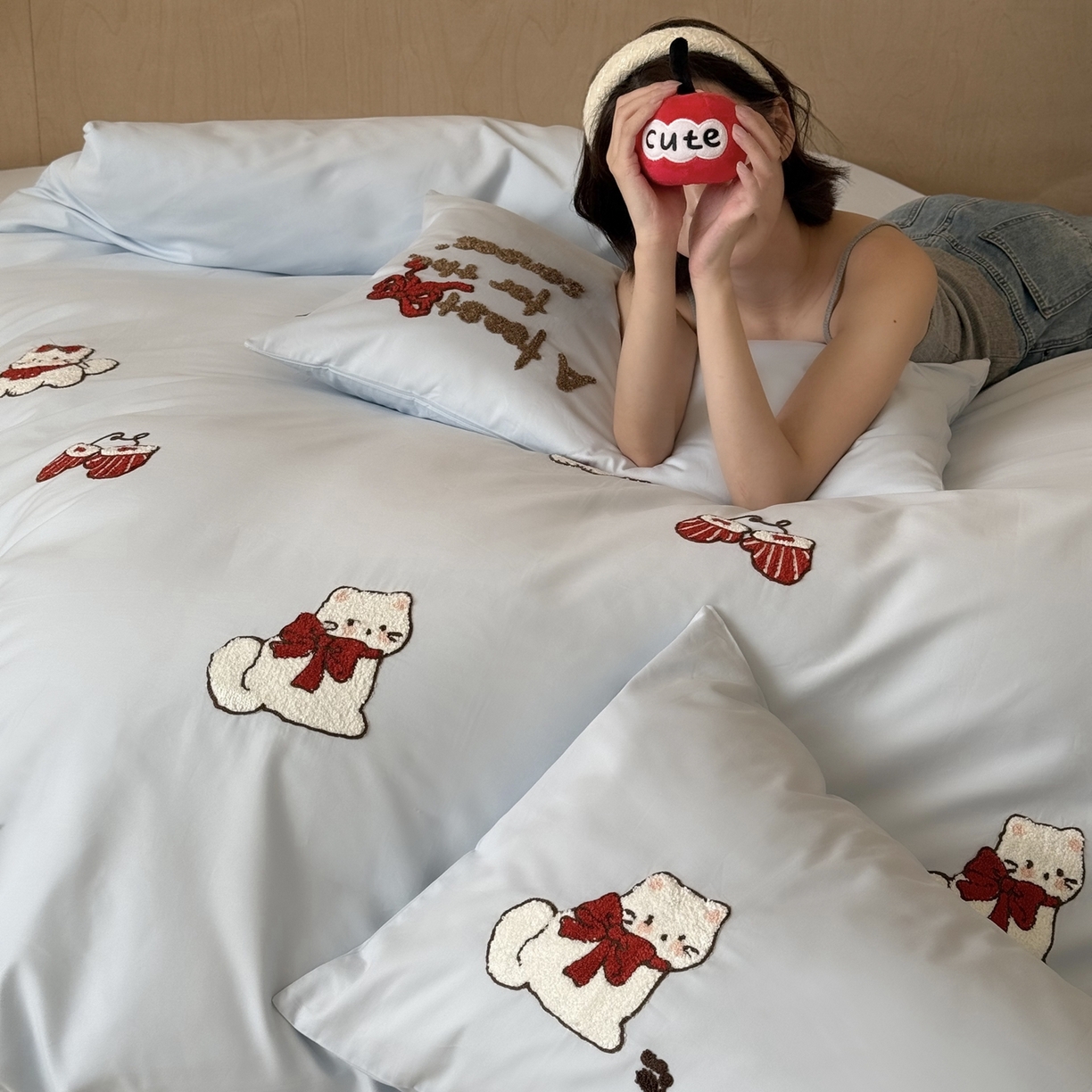 91家纺网 家纺一手货源 找家纺 鹿班家居 2025新款100S全棉纯棉磨毛毛巾绣四件套-甜豆小猫 甜豆小猫-蓝色