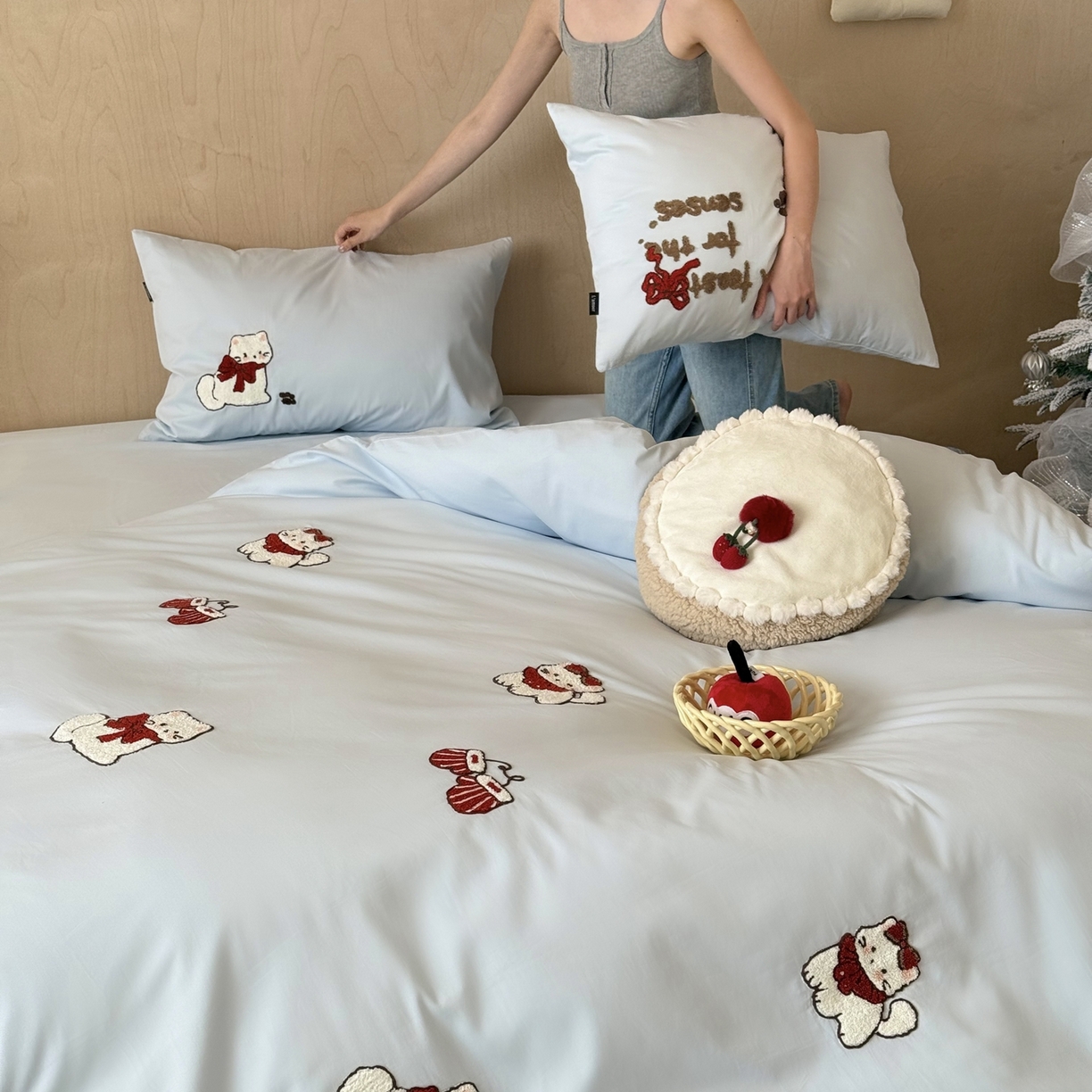 91家纺网 家纺一手货源 找家纺 鹿班家居 2025新款100S全棉纯棉磨毛毛巾绣四件套-甜豆小猫 甜豆小猫-蓝色