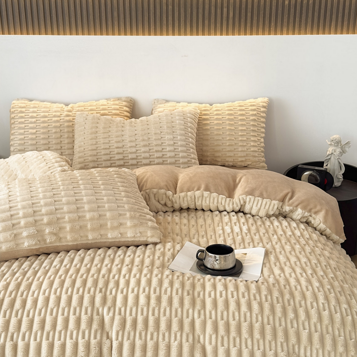 91家纺网 家纺一手货源 找家纺 潮邦创意家居 2025冬季竹纹绒牛奶绒四件套-暖绒竹韵系列 暖绒竹韵-米咖