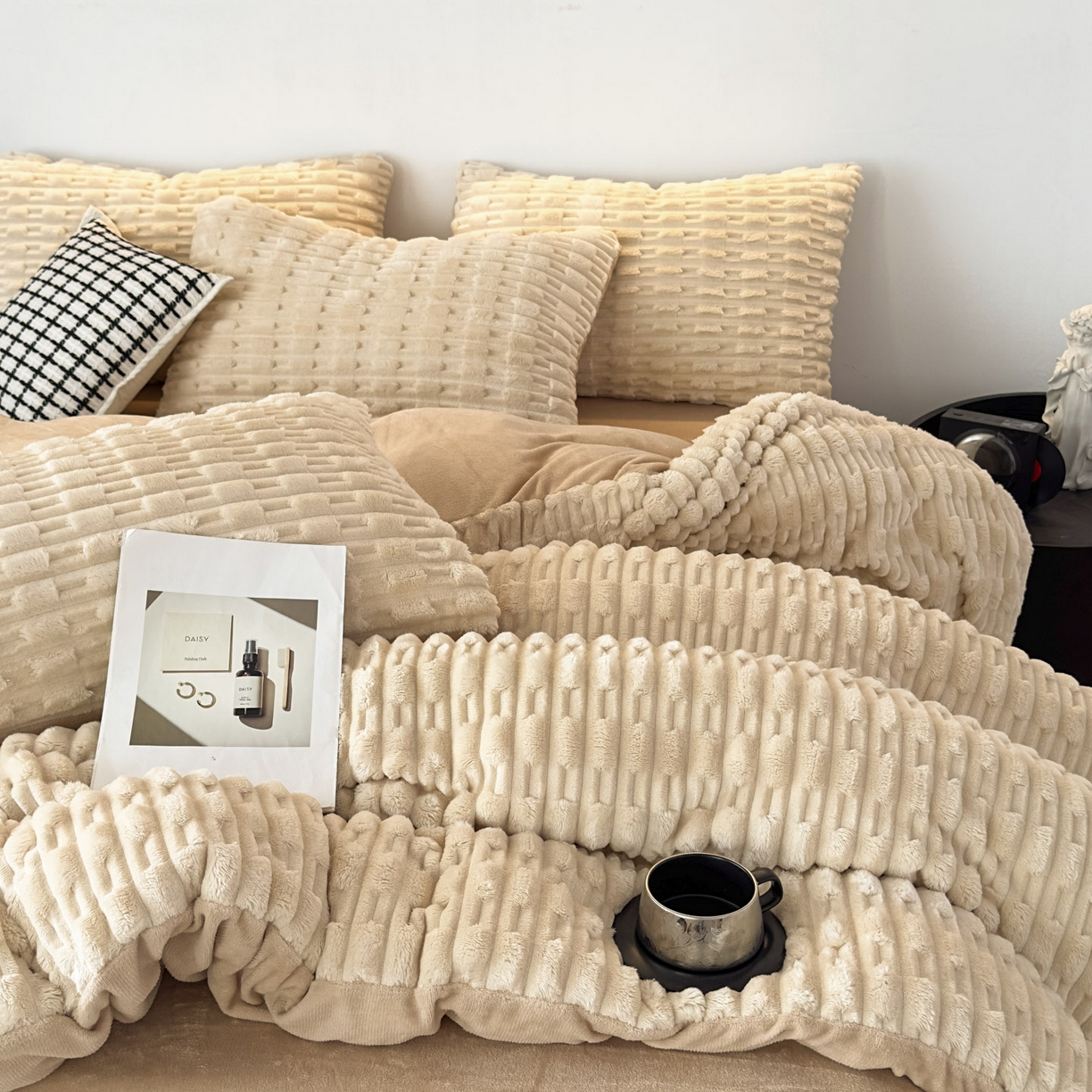 91家纺网 家纺一手货源 找家纺 潮邦创意家居 2025冬季竹纹绒牛奶绒四件套-暖绒竹韵系列 暖绒竹韵-米咖