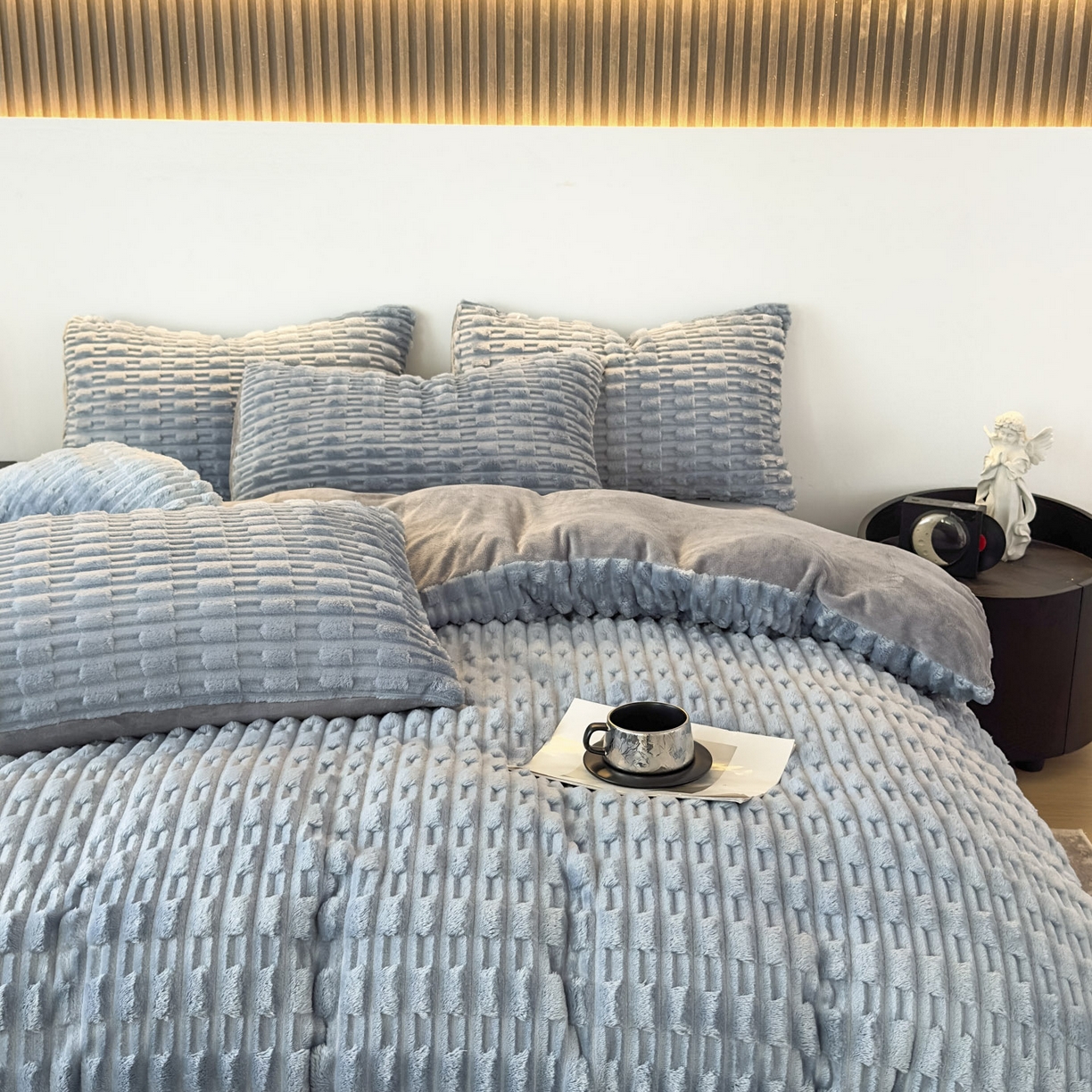 91家纺网 家纺一手货源 找家纺 潮邦创意家居 2025冬季竹纹绒牛奶绒四件套-暖绒竹韵系列 暖绒竹韵-浅蓝