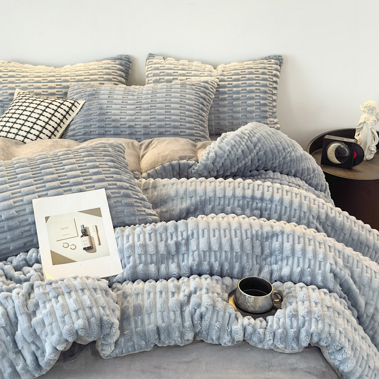 91家纺网 家纺一手货源 找家纺 潮邦创意家居 2025冬季竹纹绒牛奶绒四件套-暖绒竹韵系列 暖绒竹韵-浅蓝