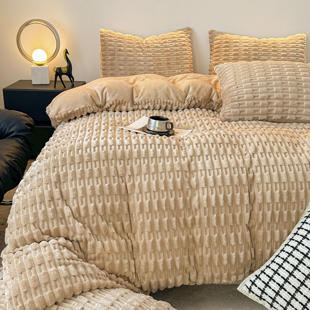 91家纺网 家纺一手货源 找家纺 潮邦创意家居 2025冬季竹纹绒牛奶绒四件套-暖绒竹韵系列 暖绒竹韵-浅驼