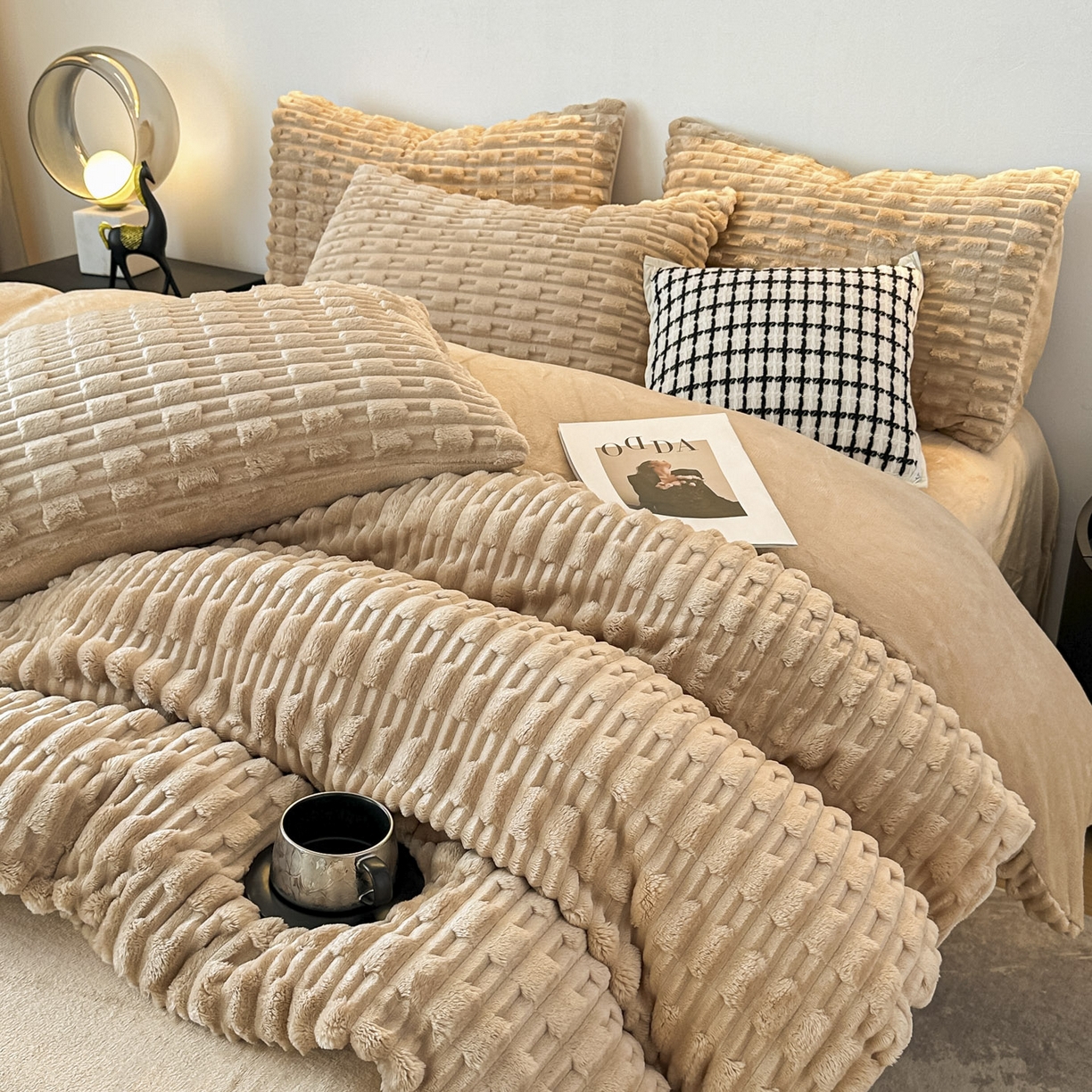 91家纺网 家纺一手货源 找家纺 潮邦创意家居 2025冬季竹纹绒牛奶绒四件套-暖绒竹韵系列 暖绒竹韵-浅驼