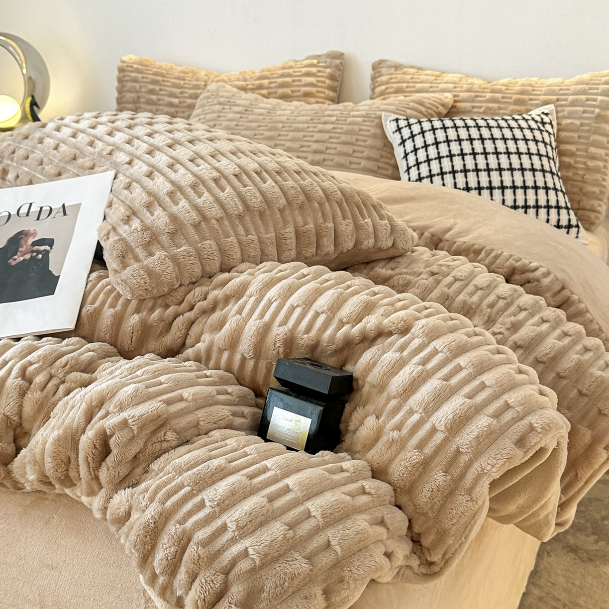 91家纺网 家纺一手货源 找家纺 潮邦创意家居 2025冬季竹纹绒牛奶绒四件套-暖绒竹韵系列 暖绒竹韵-浅驼