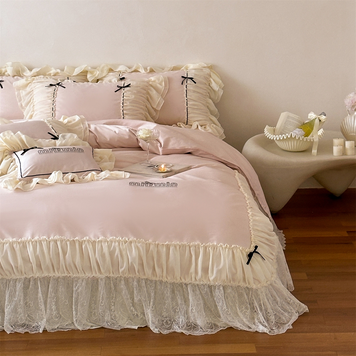 91家纺网 家纺一手货源 找家纺 （总）婳庭家居 2025新款60s全棉纯棉MIU系少女法式蕾丝四件套