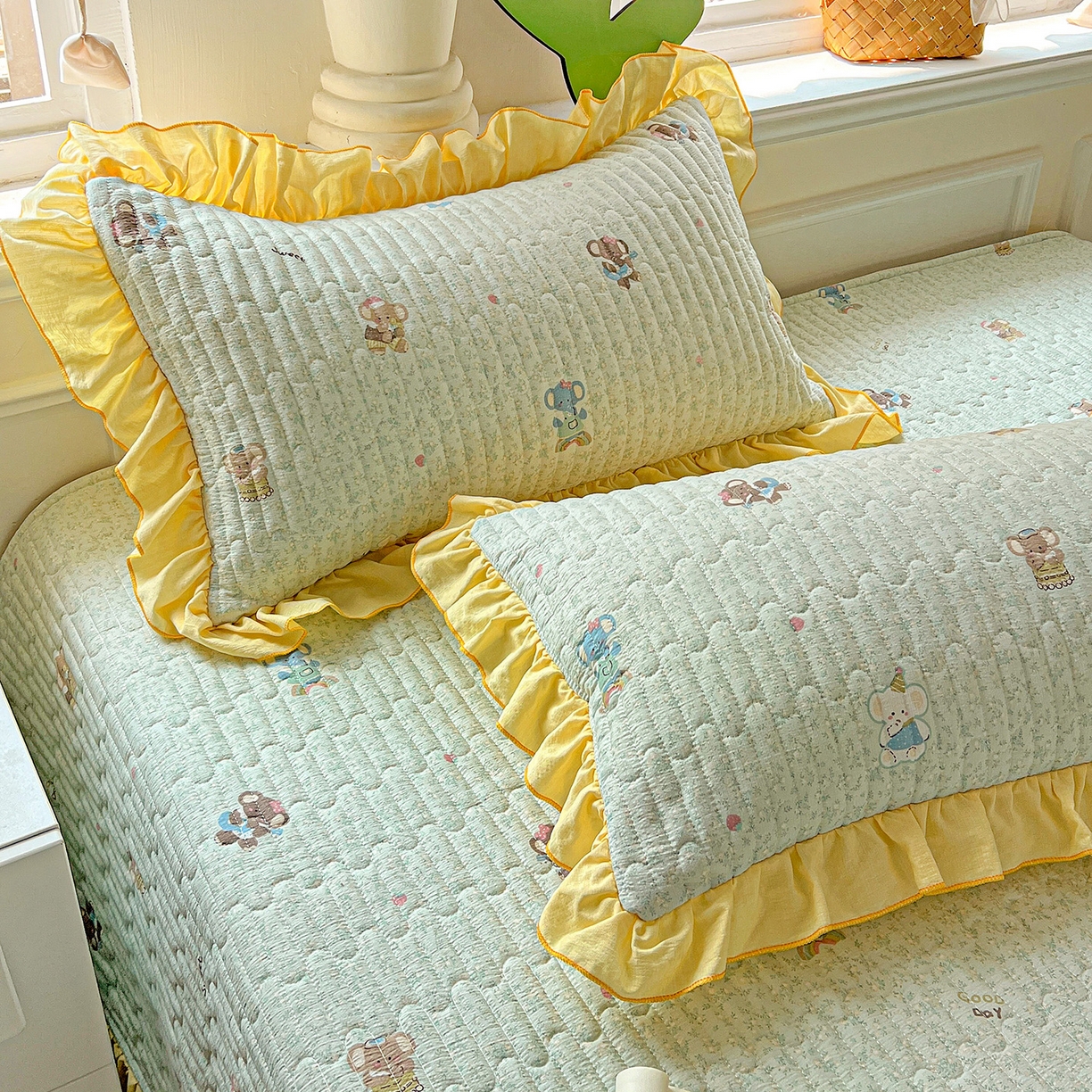 91家纺网 家纺一手货源 找家纺 水木坊 2025新款A有氧双层纱花边单床盖 床盖单件-提供买家秀 梦幻小象