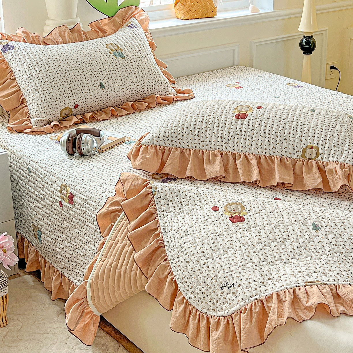 91家纺网 家纺一手货源 找家纺 水木坊 2025新款A有氧双层纱花边单床盖 床盖单件-提供买家秀 歪瑞狮子