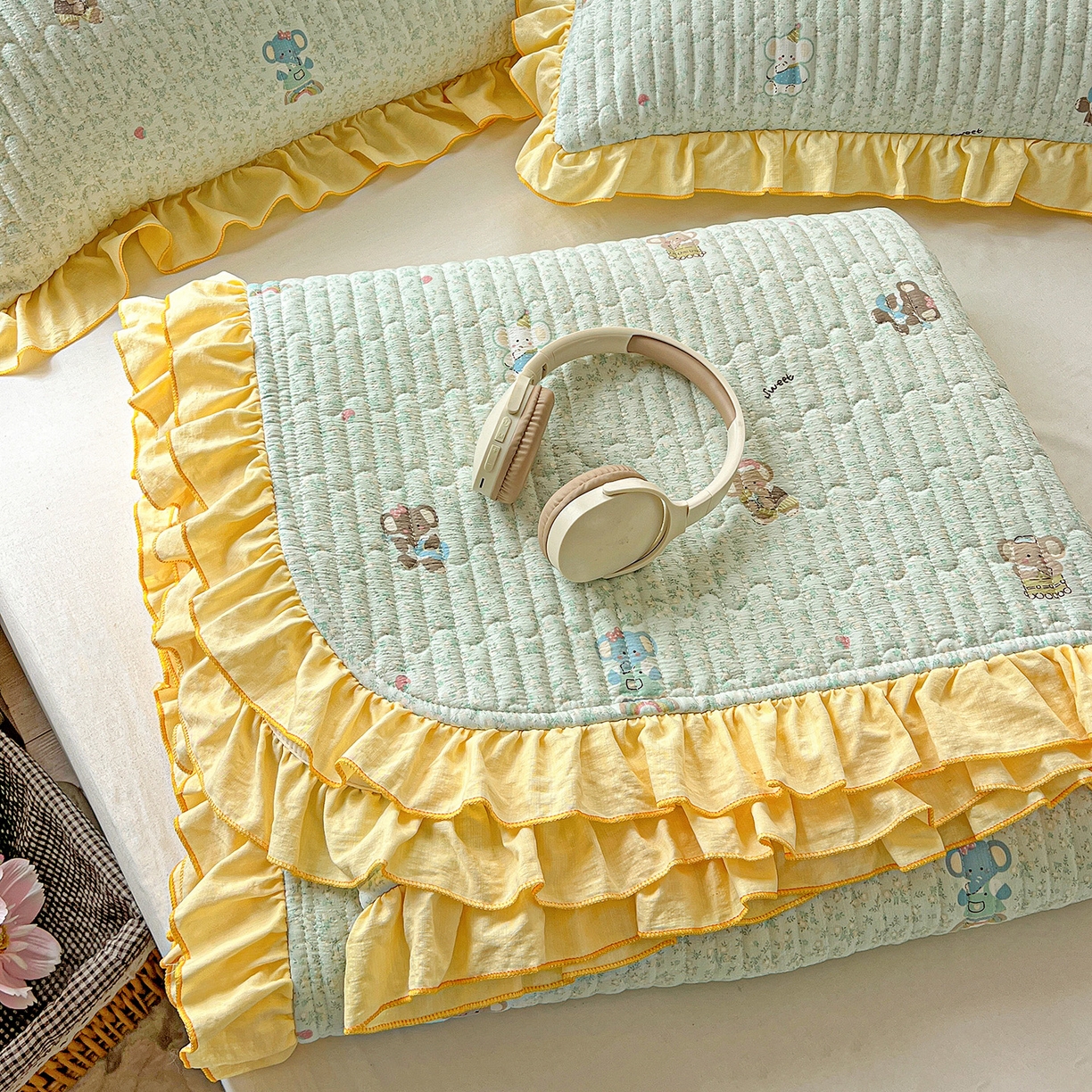 91家纺网 家纺一手货源 找家纺 水木坊 2025新款A有氧双层纱花边单床盖 床盖单件-提供买家秀 梦幻小象