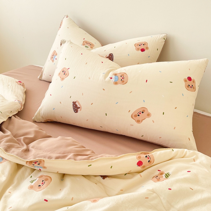 91家纺网 家纺一手货源 找家纺 梵克保罗 2025新款水洗棉糯小棉夏被夏被四件套四季被春秋被单人学生双人被子被芯 帽子小熊