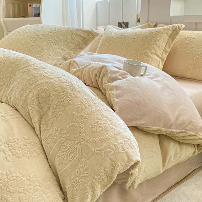 91家纺网 家纺一手货源 找家纺 卓越家纺 2025新款加厚保暖牛奶绒四件套 鹅暖黄