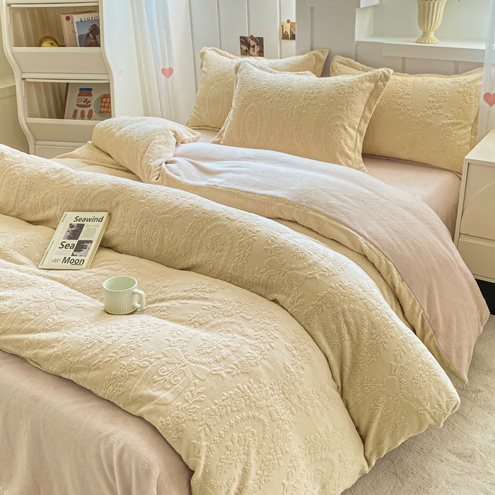 91家纺网 家纺一手货源 找家纺 卓越家纺 2025新款加厚保暖牛奶绒四件套 鹅暖黄