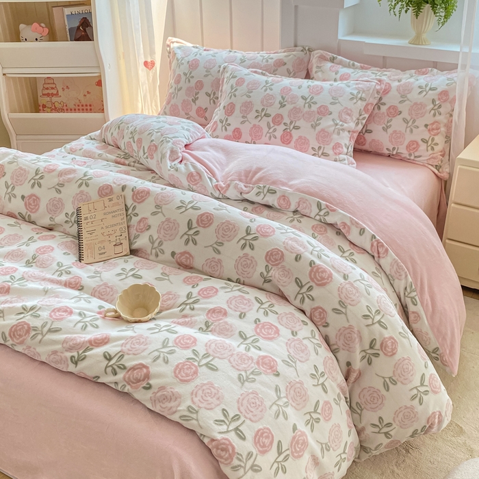 91家纺网 家纺一手货源 找家纺 卓越家纺 2025新款加厚保暖牛奶绒四件套 花田错