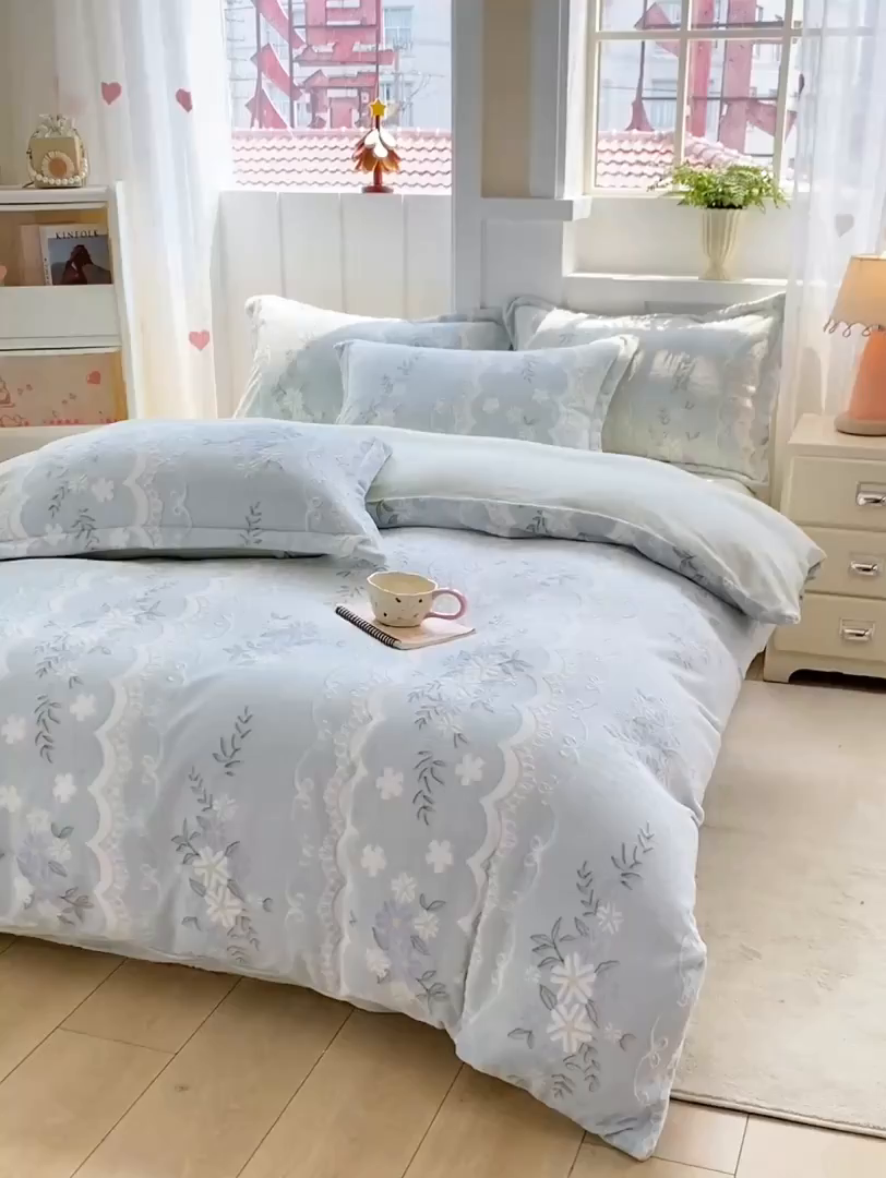91家纺网 家纺一手货源 找家纺 卓越家纺 2025新款加厚保暖牛奶绒四件套 柳絮语