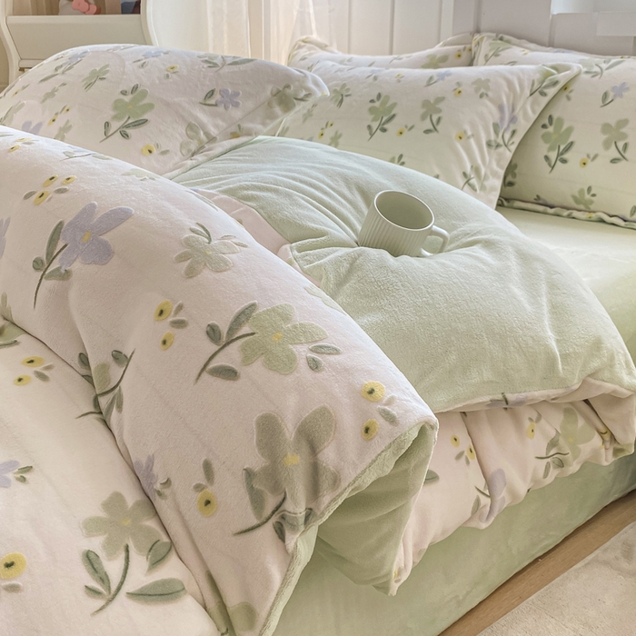 91家纺网 家纺一手货源 找家纺 卓越家纺 2025新款加厚保暖牛奶绒四件套 绿禾